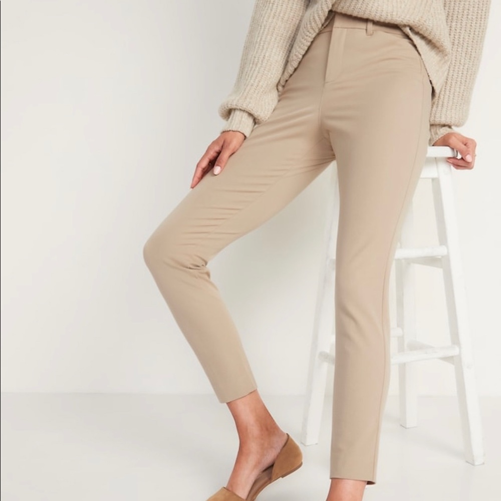 Old Navy High Waisted Pixie Pant (petite)
